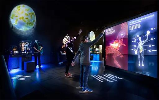 AR體感互動大屏廣告機工廠代工