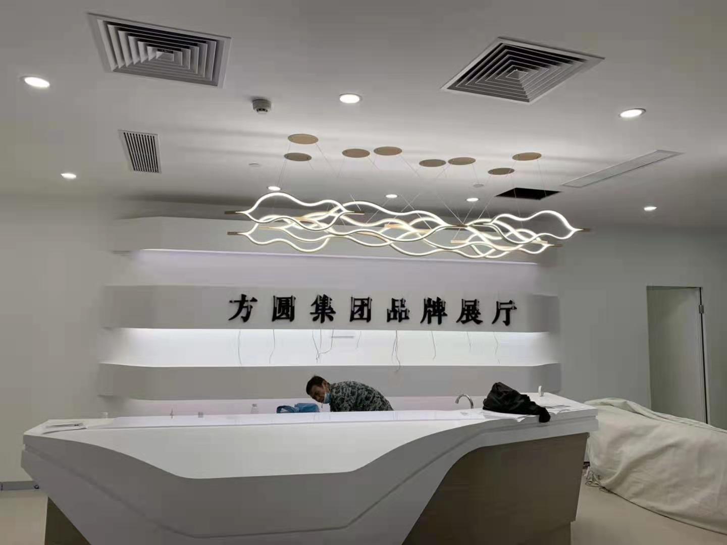 珠海方圓集團(tuán)55寸3.5mm液晶拼接屏拼接屏(圖2)